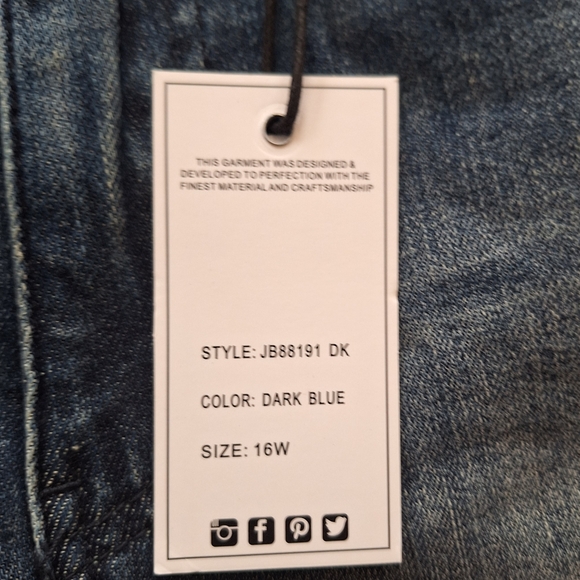 NWT Judy Blue Relaxed Fit, Raw Hem, High Rise. Sz 16W - Picture 7 of 7